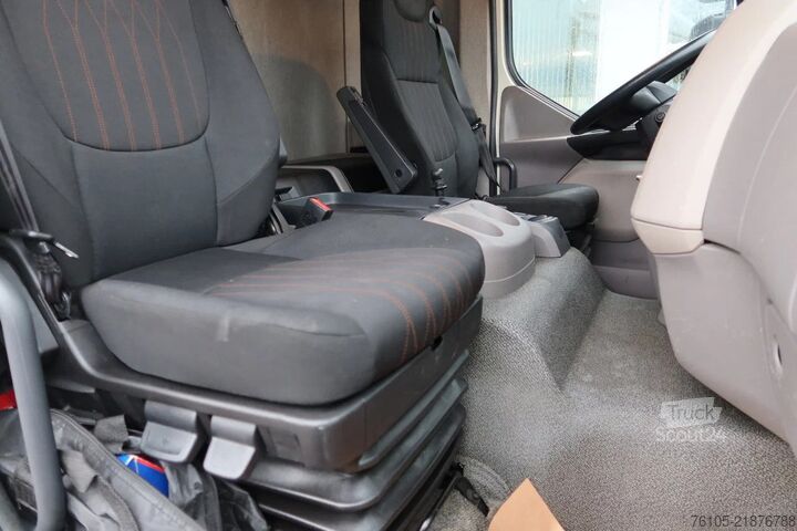 Valiză DAF LF 45 .210 Bak + Dhollandia 1500 Kg klep + slaa...