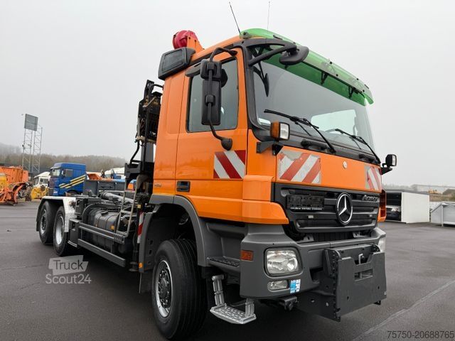 Diğerleri MERCEDES-BENZ Actros 2632 6x4/2 Meiller + HMF Kran