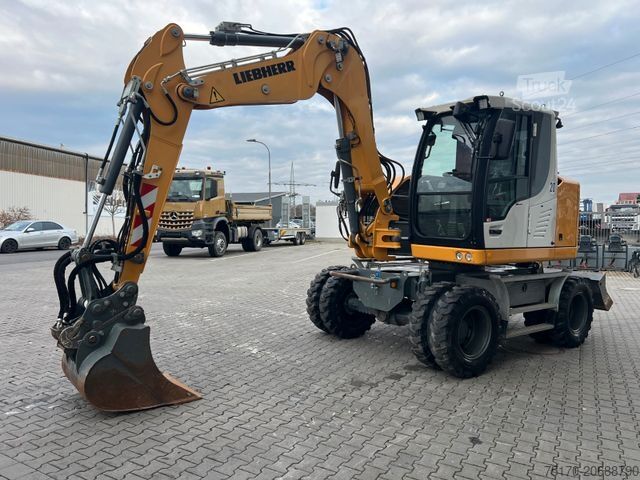 Mobilbagger LIEBHERR A 910 C Litronic / 2.381h / SW33