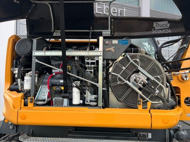 Mobilbagger LIEBHERR A 910 C Litronic / 2.381h / SW33