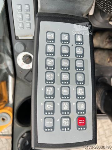 Mobilbagger LIEBHERR A 910 C Litronic / 2.381h / SW33