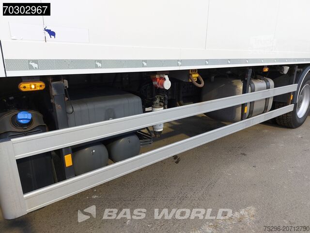 Chladírenská/mrazírenská přeprava Mercedes Antos 2532 Antos 6X2 Carrier Supra 850 Nordic A...