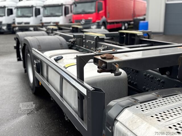 Kamion z zamenljivo nadgradnjo MERCEDES-BENZ ACTROS 2553 L / ÖL-RETARDER / GIGA / STANDKLIMA