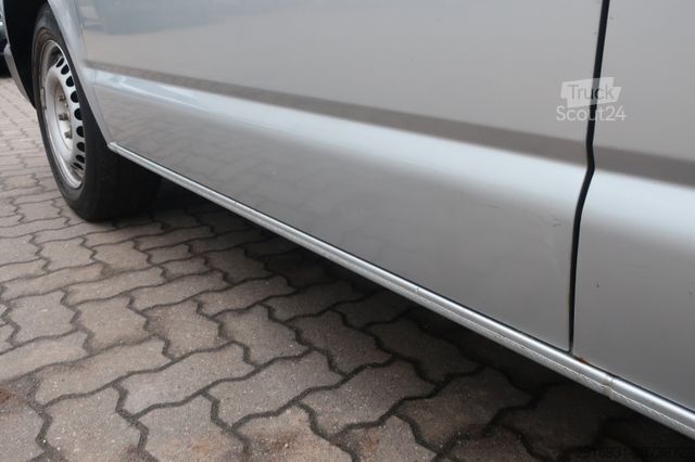 Panelinis furgonas VOLKSWAGEN T5 2. Hand / Klima / AHK / Scheckheft / FN: 248