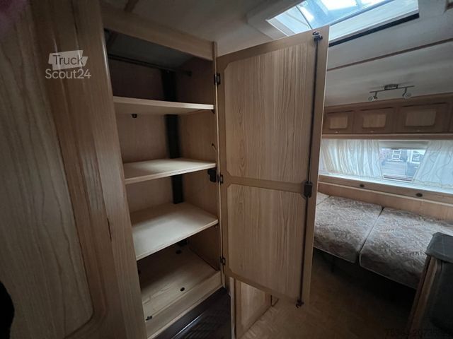 Caravan LMC 490 P Festbett + Etagenbett