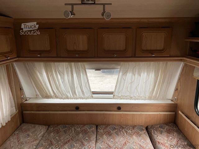 Caravan LMC 490 P Festbett + Etagenbett