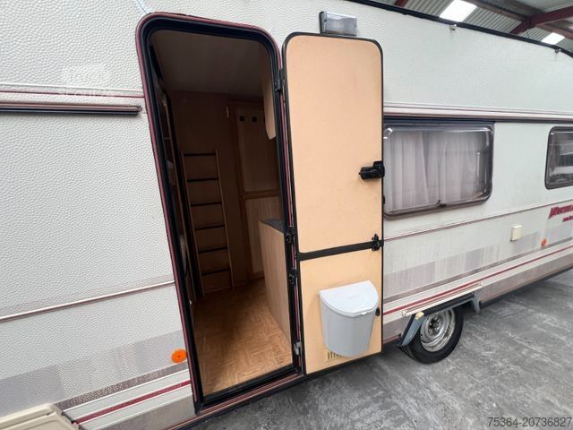 Caravan LMC 490 P Festbett + Etagenbett