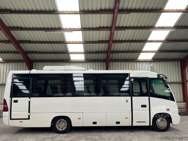 Λεωφορείο τουρισμού MERCEDES-BENZ Medio 4.2 D 130 kw 26 Sitze Dachklima Ahk Euro 3
