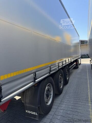 Åben sættevogn med presenning KöGEL 3-ACHS CURTAINSIDER PLANE NEU, TÜV NEU MIETKAUF MGL.