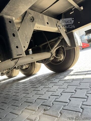 Åben sættevogn med presenning KöGEL 3-ACHS CURTAINSIDER PLANE NEU, TÜV NEU MIETKAUF MGL.