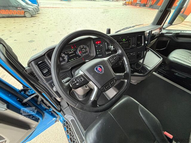 Standarta traktors Scania R 540 6x4 RETARDER