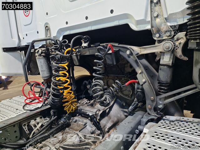 Standard-SZM Mercedes Actros 1945 4X2 NL-Truck StreamSpace 2xTanks