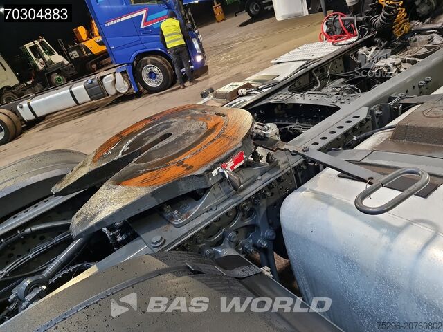 Standard-SZM Mercedes Actros 1945 4X2 NL-Truck StreamSpace 2xTanks