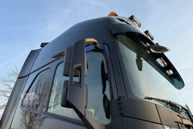 Tractor estándar VOLVO FH 500 4x2 AB MFK