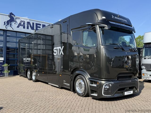 Zirgu transports Mercedes Actros Mercedes Actros STX Luxury-line met pop-...