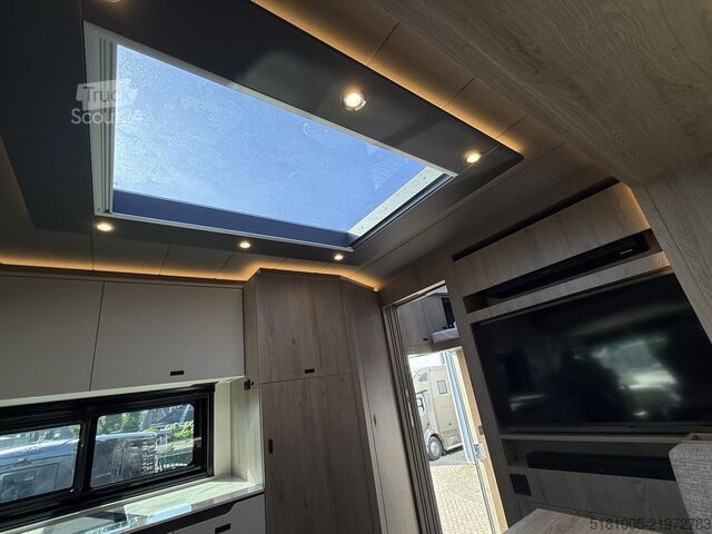 Zirgu transports Mercedes-Benz Actros Mercedes Actros STX Luxury-line, 6 prds ...