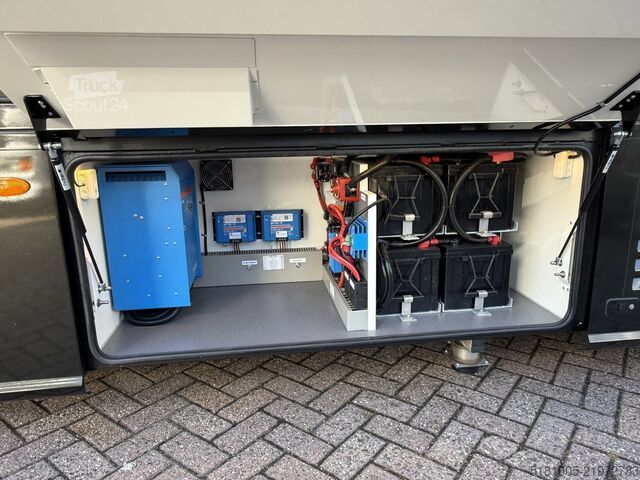 Zirgu transports Mercedes-Benz Actros Mercedes Actros STX Luxury-line, 6 prds ...