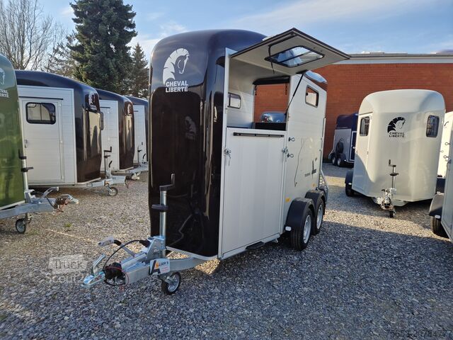 Liellopu pārvadāšanas kravas automašīna Cheval Liberté Touring One single Horse Trailer Frontexit Pullman