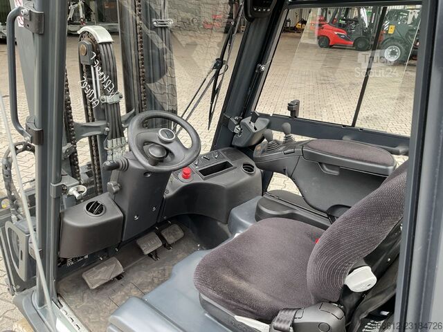 Carrello elevatore frontale Linde E 20 L 02