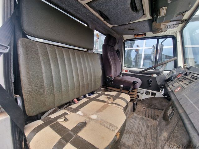 Plato nákladné auto MERCEDES-BENZ Unimog U 2150 Hiab 225 - E 3 Kran 4 x 4 Allrad