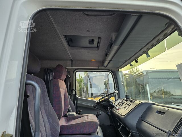 Pick-up furgons Mercedes-Benz 817/42AT7 Palfinger PK 5000 B Werkstatt