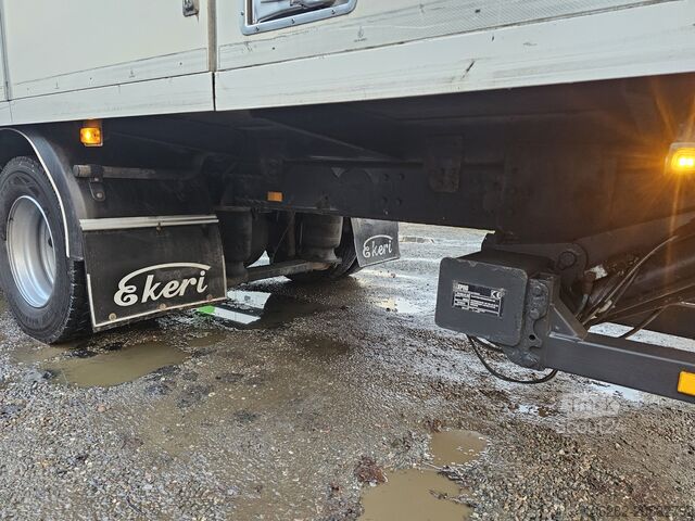 Kutu kamyonu Volvo FL 240 4x2 16tons Seitentüren Koff