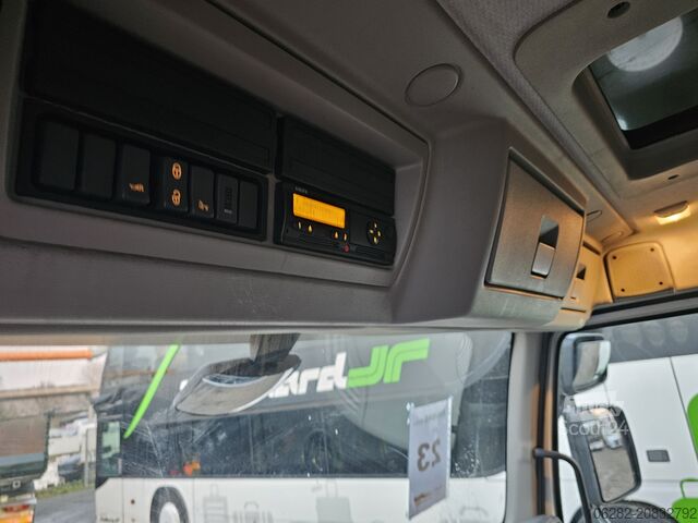 Kutu kamyonu Volvo FL 240 4x2 16tons Seitentüren Koff