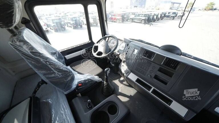 Fahrgestell mit Fahrerhaus Shacman FAST 12JSD200T-B PTO