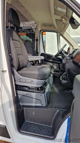 Minibus FIAT Fiat Ducato 9 Sitzer Systemboden Rolli Stock