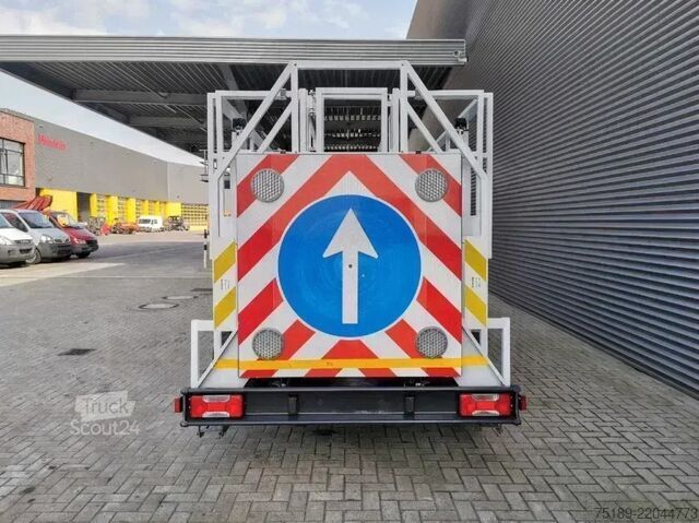 Pacelšanas platforma Iveco Daily 65 C17 Tunlift 737-500 TUNNELPLATFORM!