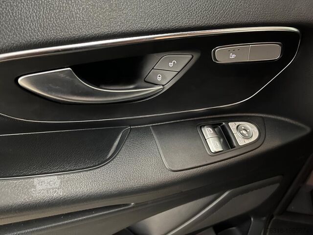 Minibus Mercedes-Benz Vito eVito 129 Tourer PRO L Multib 8Sitze Distr 90kwh