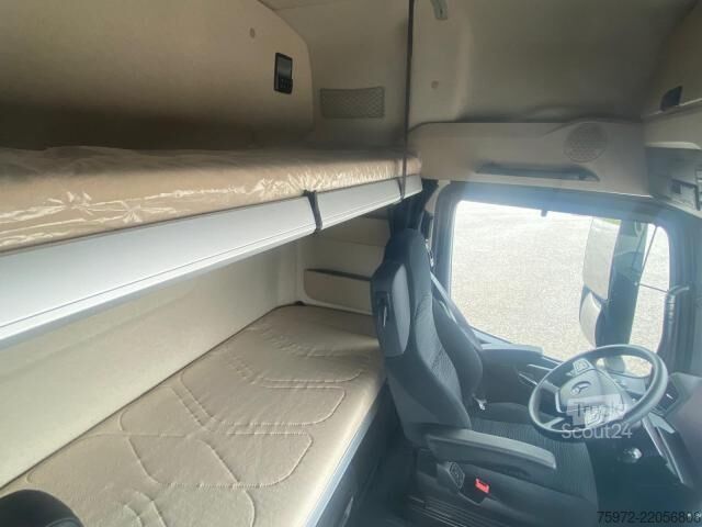 Cap tractor standard  Actros 1845 LS nRL Low Liner