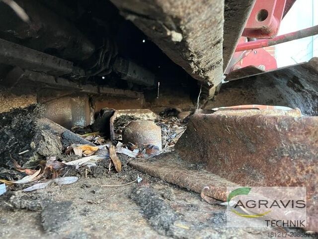 Düngerstreuer Strautmann VS 2003