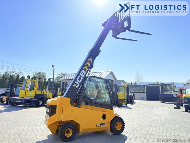 Teleskoplastare JCB TLT30D TELESCOPIC MAST DIESEL CABIN
