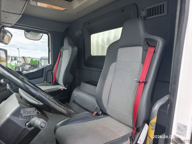 камион платформа с брезент RENAULT 26.380 C 6X2 EURO 6