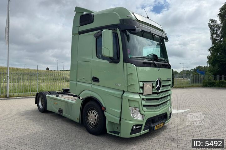 Standard-SZM Mercedes-Benz Actros 1842 StreamSpace, Euro 6, / 2 Tanks / Fr...