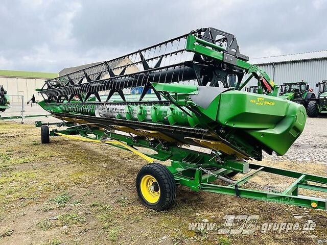 Комбайн для збирання врожаю John Deere T660