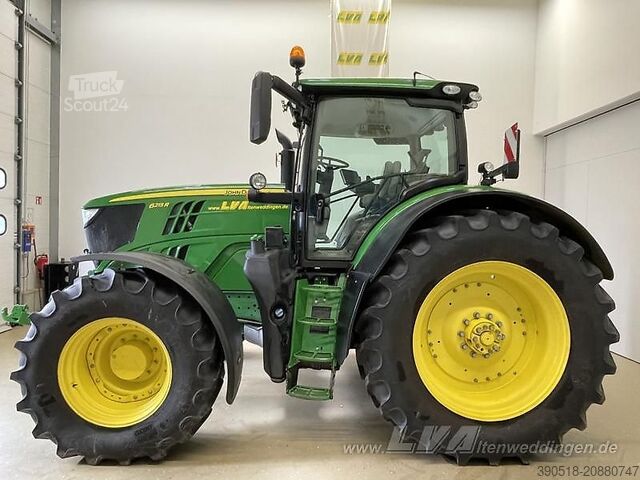 Trattore John Deere 6215R