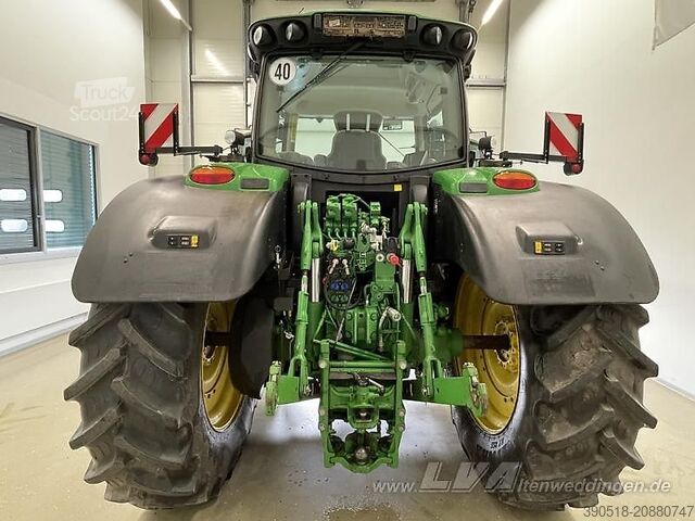 Tractor John Deere 6215R