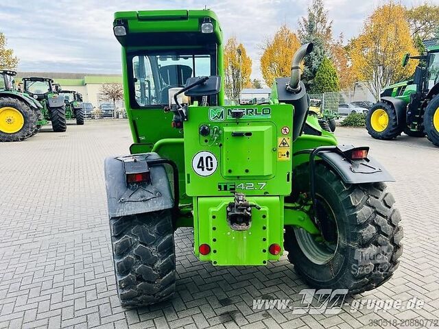 Teleszkópos rakodó Merlo TF 42.7