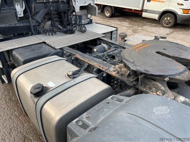 Standard nyergesvontató MAN TGS 18.440 4x2 Zugmaschine Bj 2015