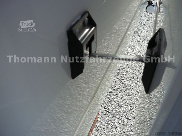 Skříňová dodávka RENAULT Master Koffer Möbelkoffer Ultralight