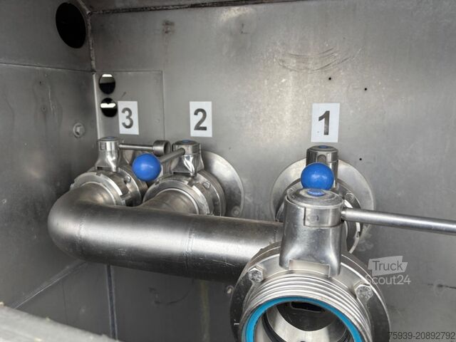 Tanker truck MAN TGA 26.360  Edelstahltankaufbau