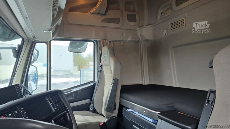 Standarta vilcējs Iveco Magirus 440 4x2