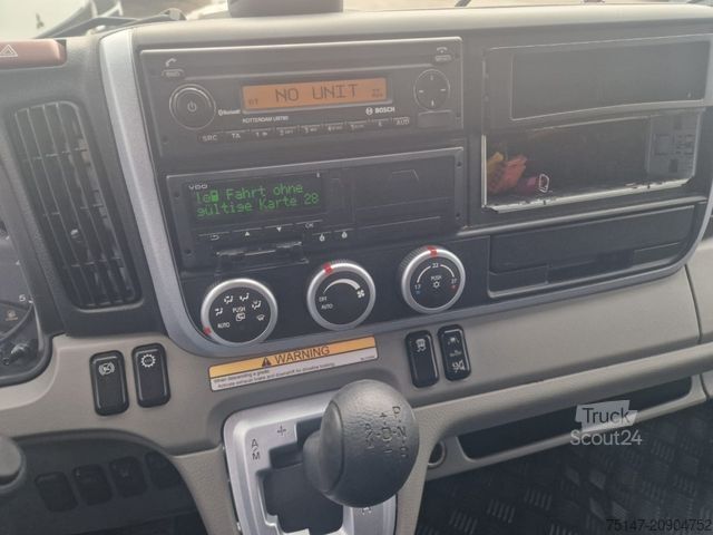 Kasa kamyoneti FUSO Canter 7C18 3-Sitzer Klima Koffer Ladebordwand