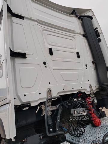 Tracteur routier standard MERCEDES-BENZ ACTROS 1851 hydraulic