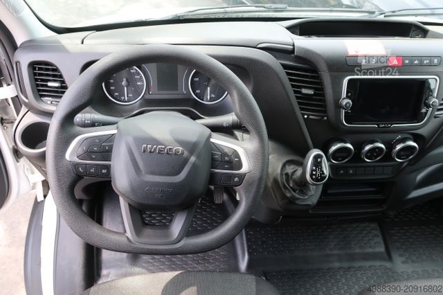 Hög tak skåpbil IVECO Daily 35S18V Radstand 4100 H3*Kamera*Klima*