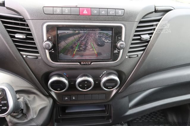 Hög tak skåpbil IVECO Daily 35S18V Radstand 4100 H3*Kamera*Klima*