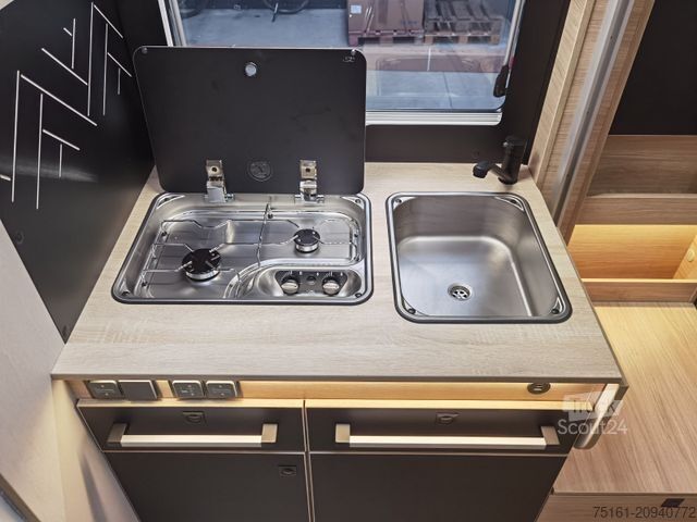 Halvintegreret autocamper CHAUSSON 630 TITANIUM / - 2026 - / EINZEL.- HUBBETTEN