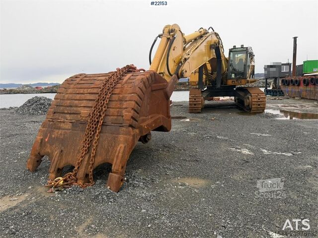 Lánctalpas kotrógép CAT 365C excavator with tooth bucket
